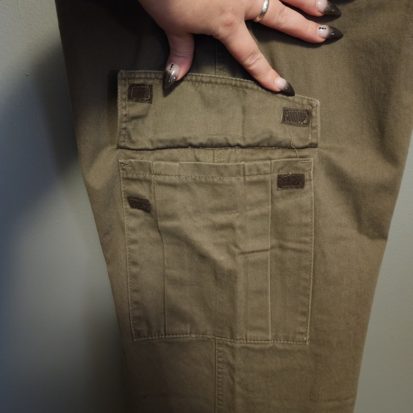 VTG 90's Levi's Silvertab tan cargo pants size 31x30 - Picture 8 of 12